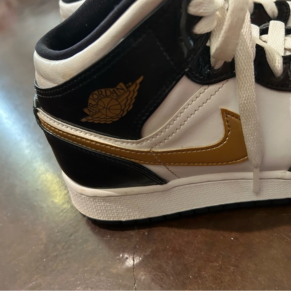 Nike Air Jordan’s - Picture 12 of 13